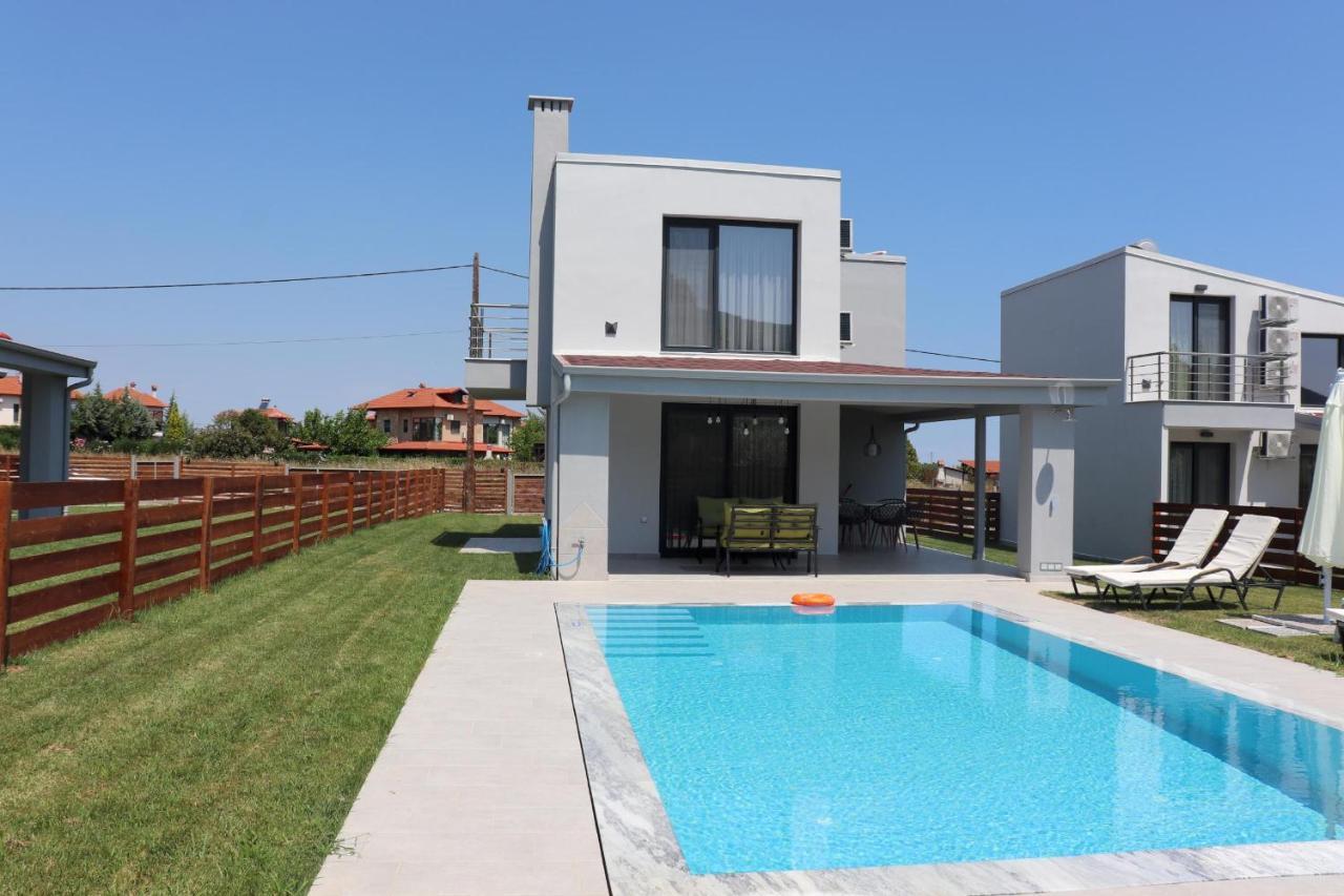 Olympus Paradise 4 Skotina Exterior photo